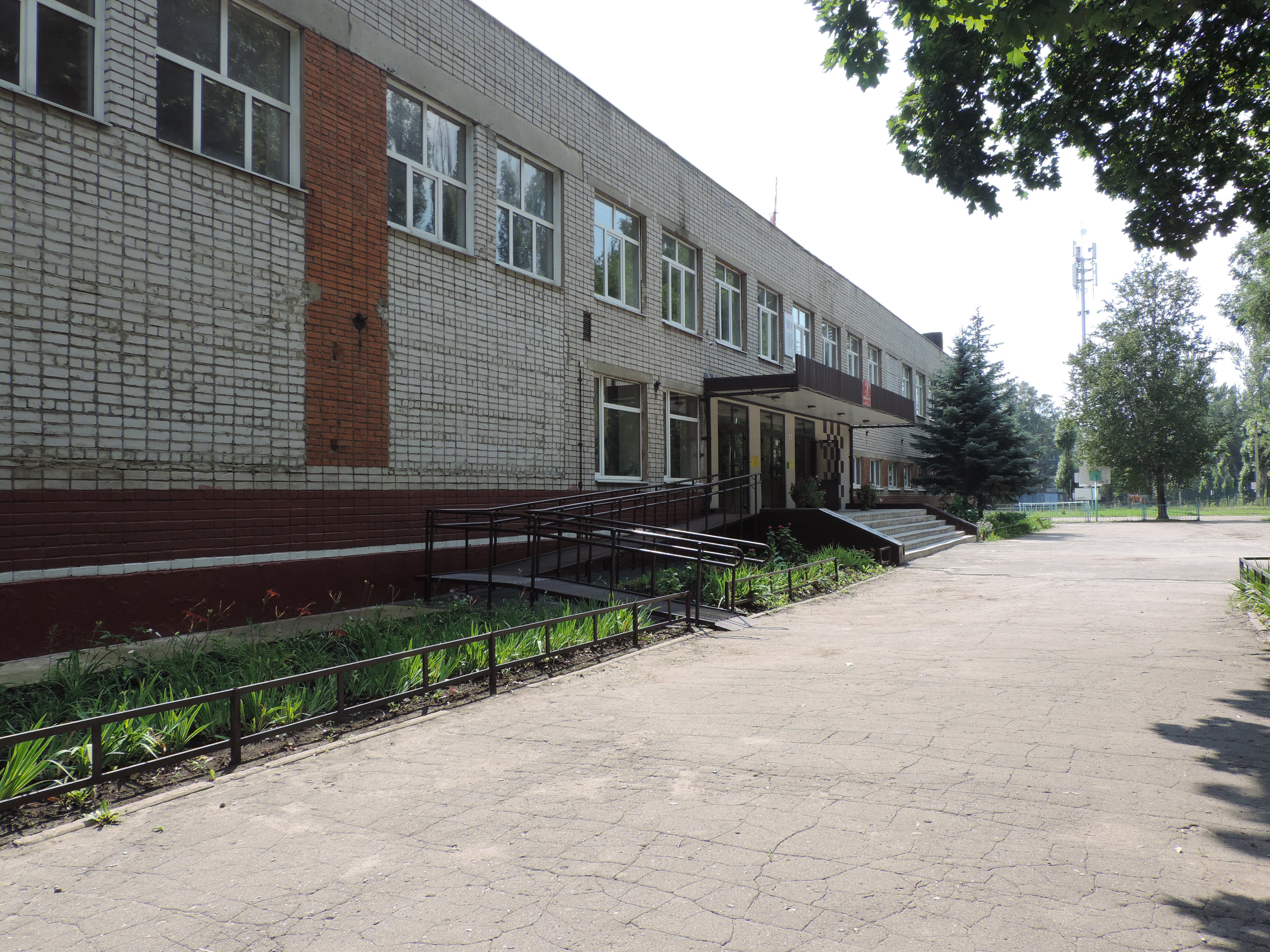 Фотографии школы.